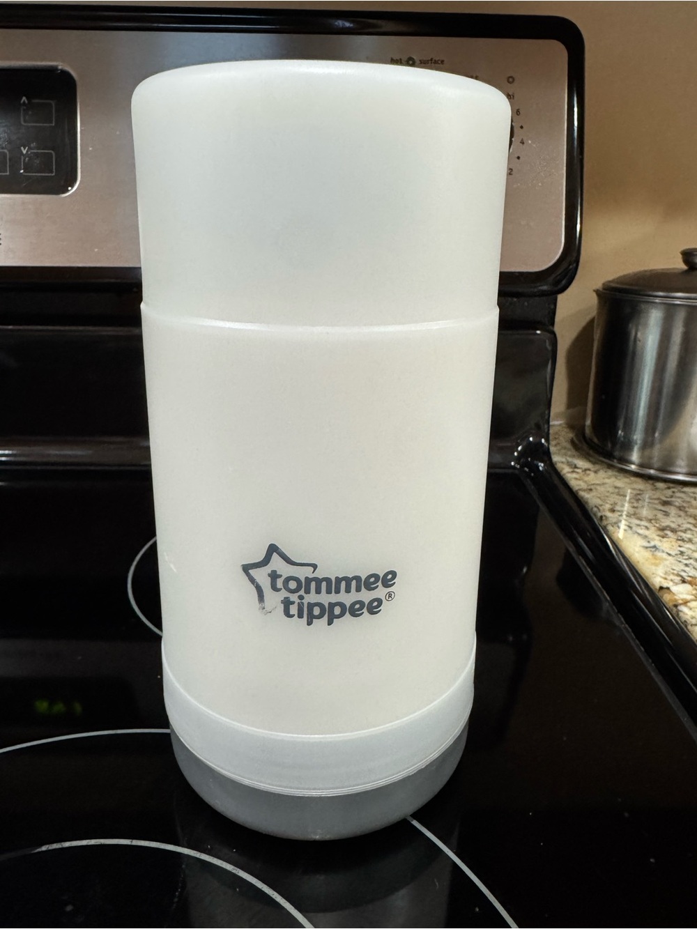 Tommee Tippee White Baby Bottle Sterilizer / Warmer - Compact Nursery Essential